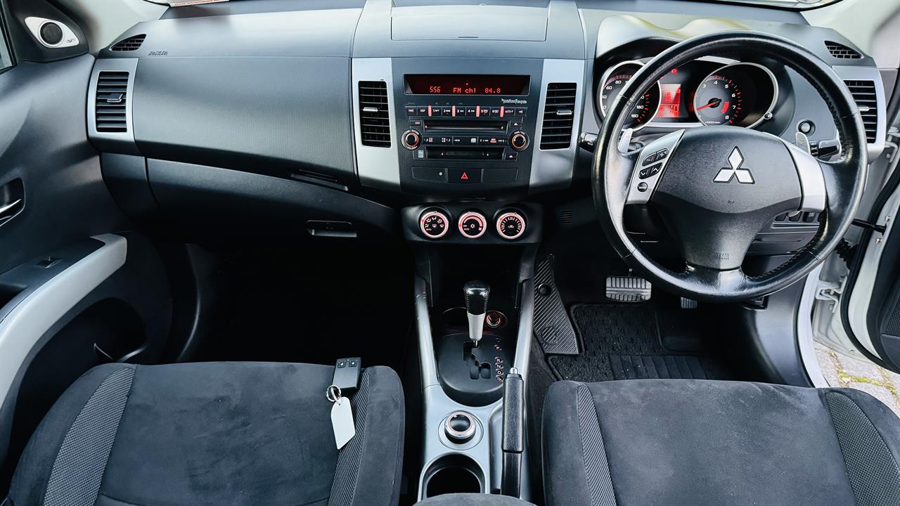 2006 Mitsubishi Outlander 2.4Ltr 4WD 7 Seater 18″ Alloys Rev Camera Image 13